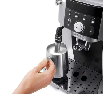 DeLonghi Magnifica S Smart ECAM 250.23.SB automatický kávovar, 1450 W, 15 bar, vestavěný mlýnek, stříbrná