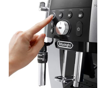 DeLonghi Magnifica S Smart ECAM 250.23.SB automatický kávovar, 1450 W, 15 bar, vestavěný mlýnek, stříbrná