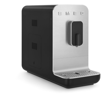 Smeg BCC11BLMEU automatický kávovar, 1350 W, 19 bar, vestavěný mlýnek, 1.4 l nádoba na vodu, černá