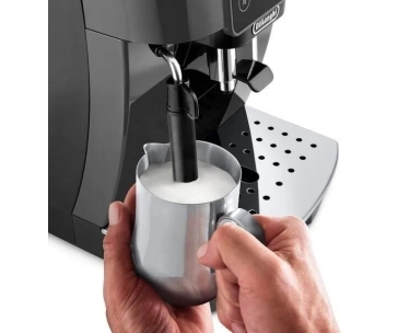 DeLonghi Magnifica Start ECAM 220.22.GB automatický kávovar, espresso, vestavěný mlýnek, 1450 W, 15 bar, černý