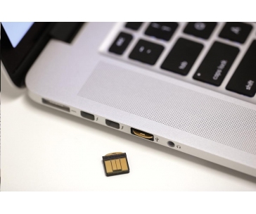 YubiKey 5 Nano - USB-A, klíč/token s vícefaktorovou autentizaci, podpora OpenPGP a Smart Card (2FA)