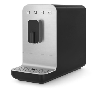 Smeg BCC11BLMEU automatický kávovar, 1350 W, 19 bar, vestavěný mlýnek, 1.4 l nádoba na vodu, černá