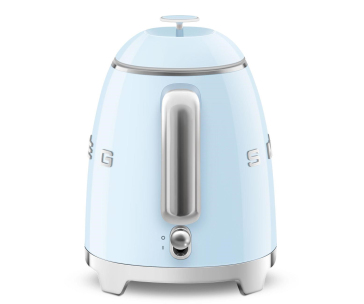 Smeg KLF05PBEU mini rychlovarná konvice, 0,8 l / 3 šálky, 1400 W, styl 50. let, pastelově modrá