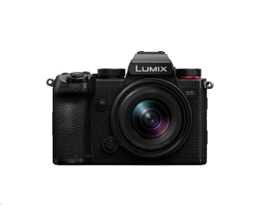 Panasonic Lumix S5D + 18-40 mm